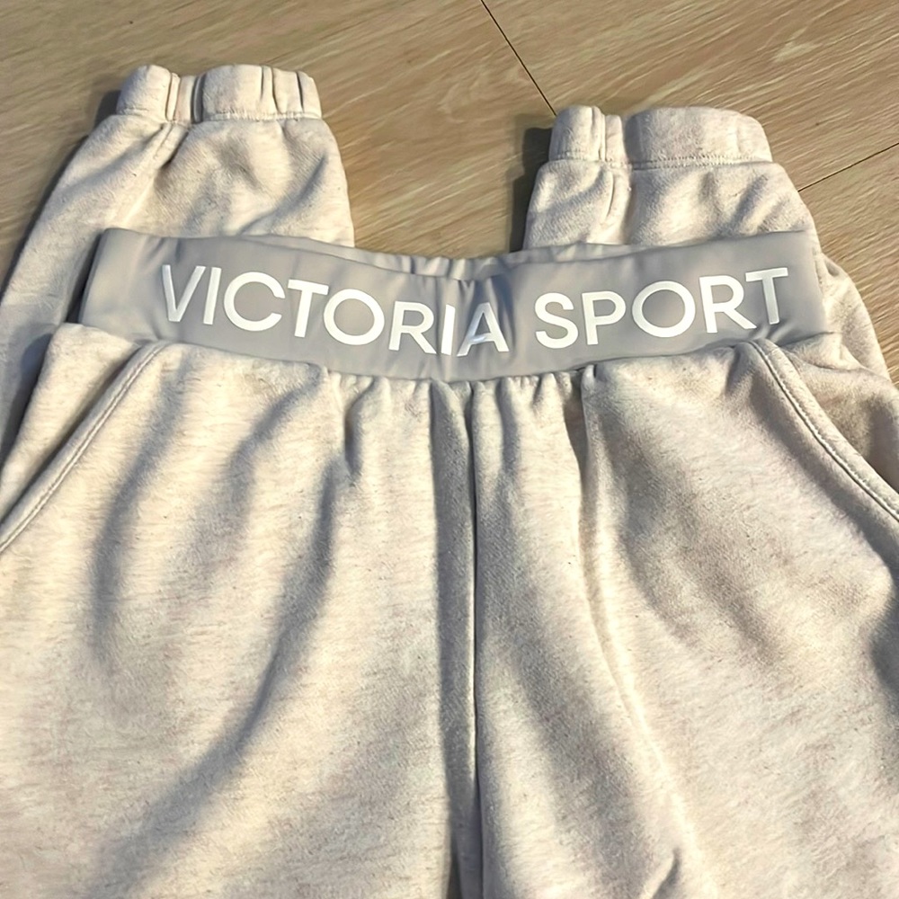Women white sweats. Worn twice.